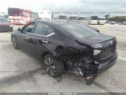 نيسان ألتيما